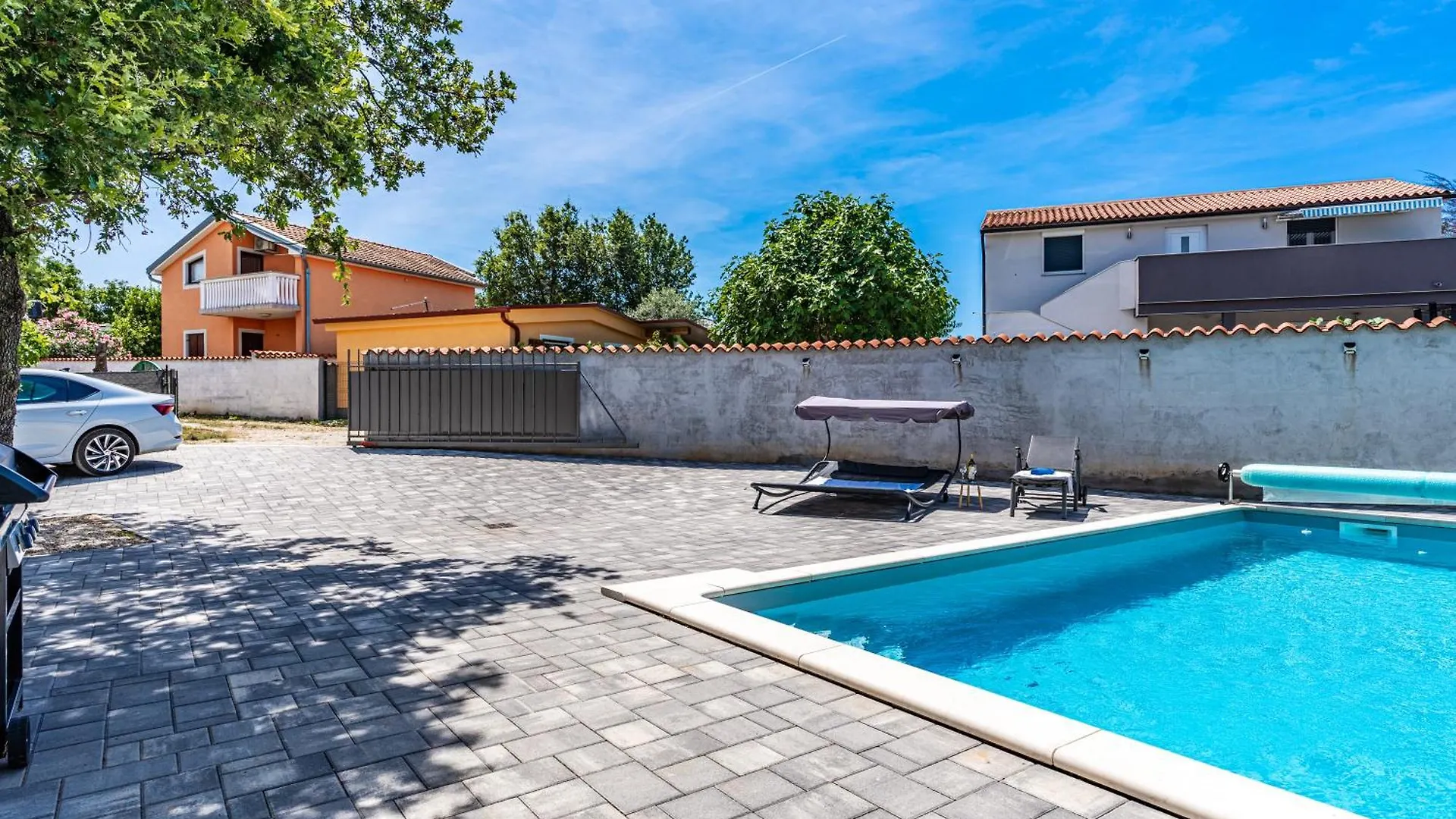 Rubis Holiday Home With Pool Peroj
