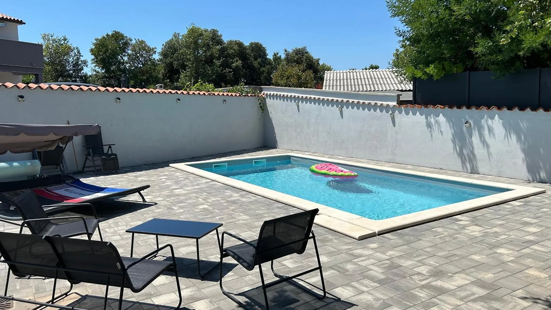Rubis Holiday Home With Pool Peroj